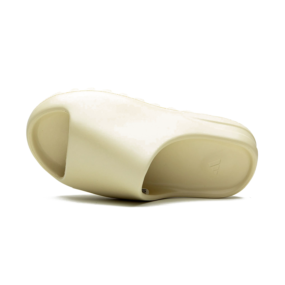 Yeezy Slide – 'Bone'