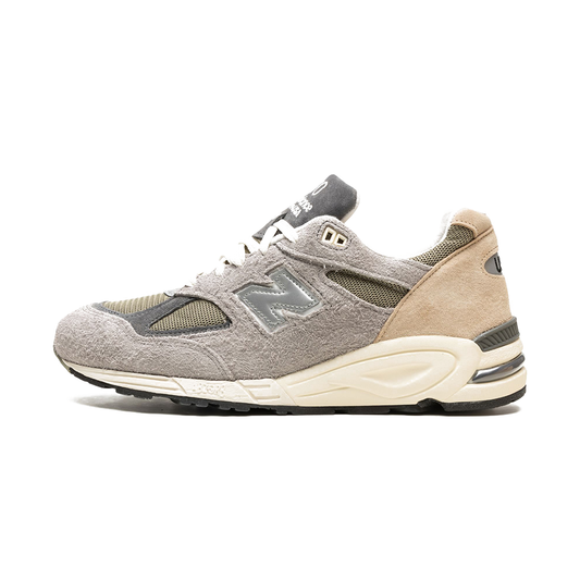 New Balance 990 V2 – 'Teddy Santis'